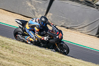 brands-hatch-photographs;brands-no-limits-trackday;cadwell-trackday-photographs;enduro-digital-images;event-digital-images;eventdigitalimages;no-limits-trackdays;peter-wileman-photography;racing-digital-images;trackday-digital-images;trackday-photos